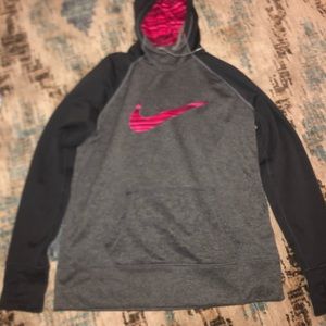 nike sweatshirt